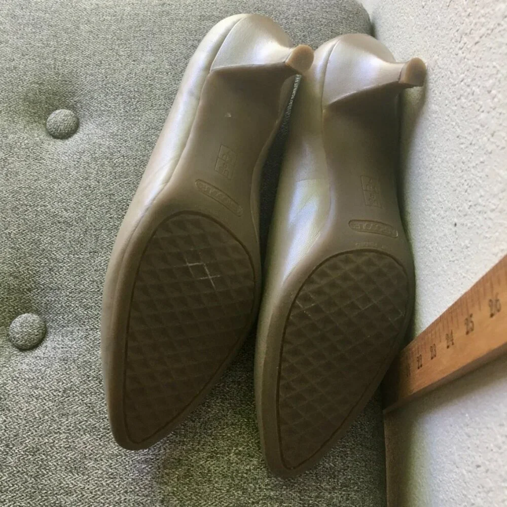 AEROSOLES Taupe Pointed-Toe Pumps - Picture 3 of 5